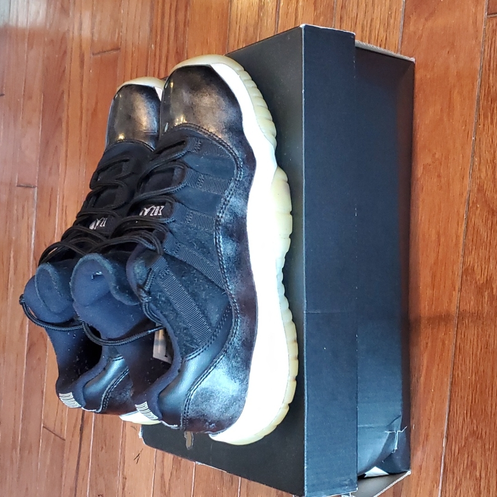 Air Jordan 11 Retro Low BG